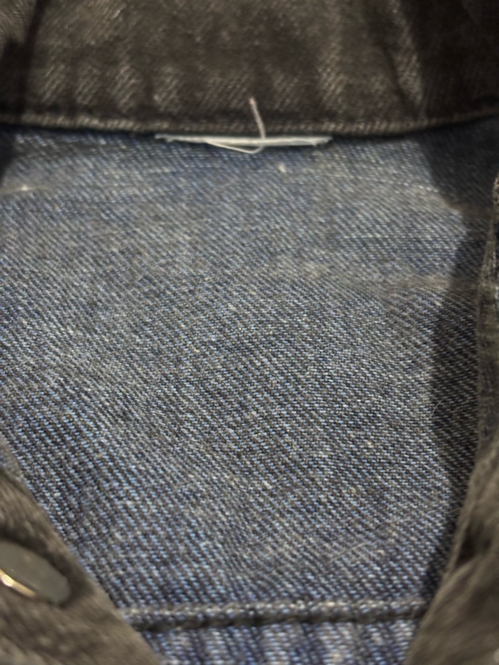 Levi’s Vintage 90s Kids Jean Jacket Black Acid Wash Size 4T Sparkly Star Patches - Picture 9 of 9